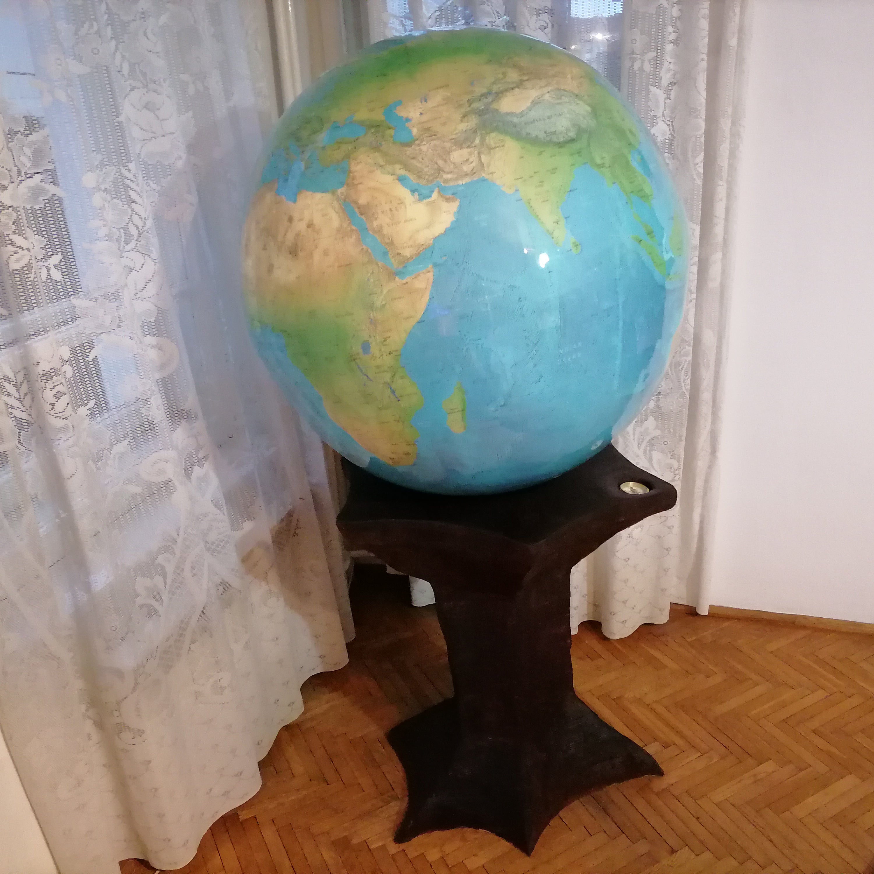 Lava Table Globe with compass
